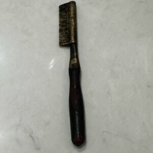 Antique Brass Hair Hot Oil Pressing Straightener Comb Wood Handle 7.25”